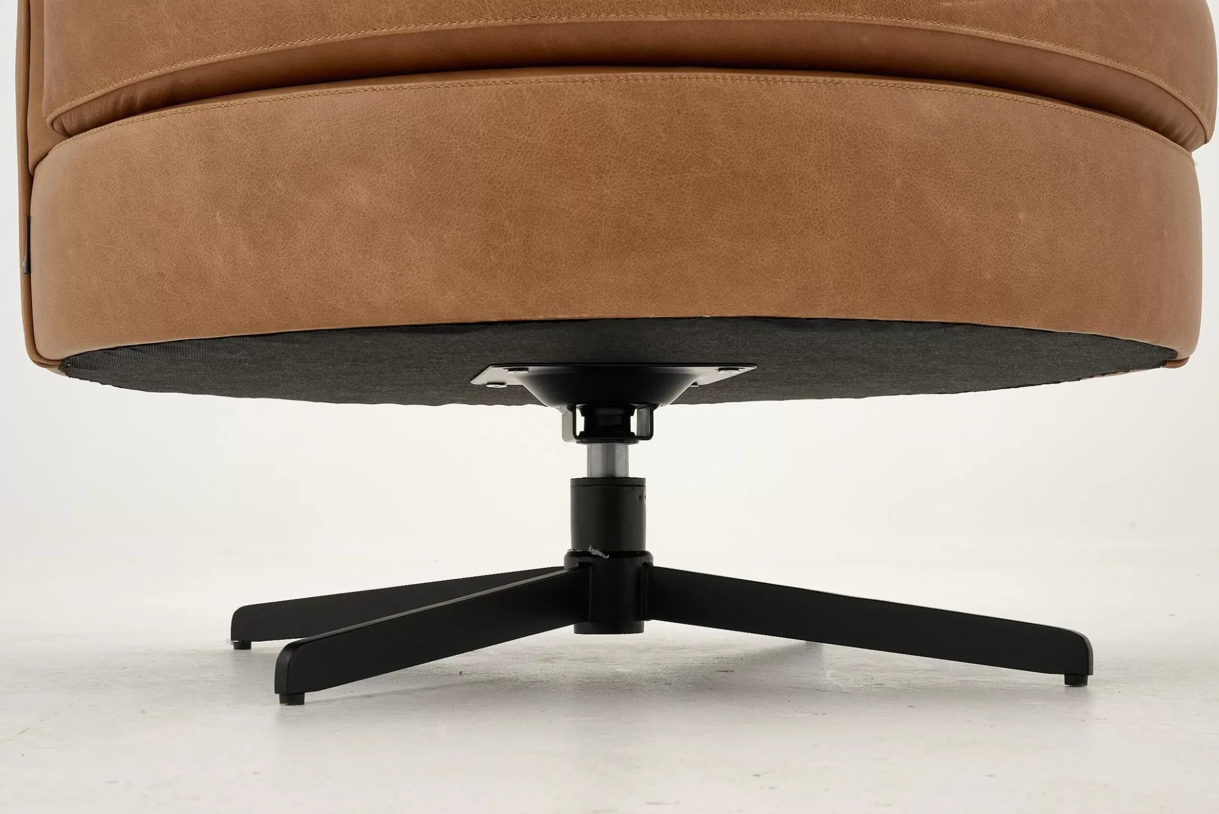 Canapés^Flamant Marchetti, Fauteuil, Cuir Cognoac, Rotatif